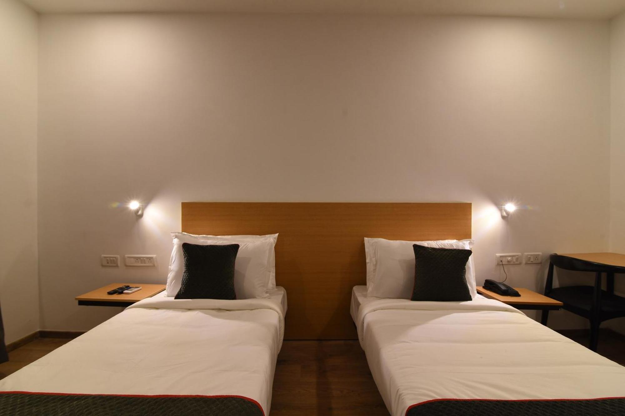 Hotel O Ace Bangalore Buitenkant foto