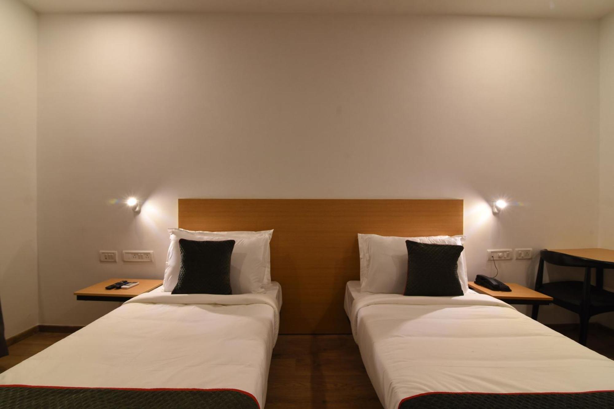 Hotel O Ace Bangalore Buitenkant foto