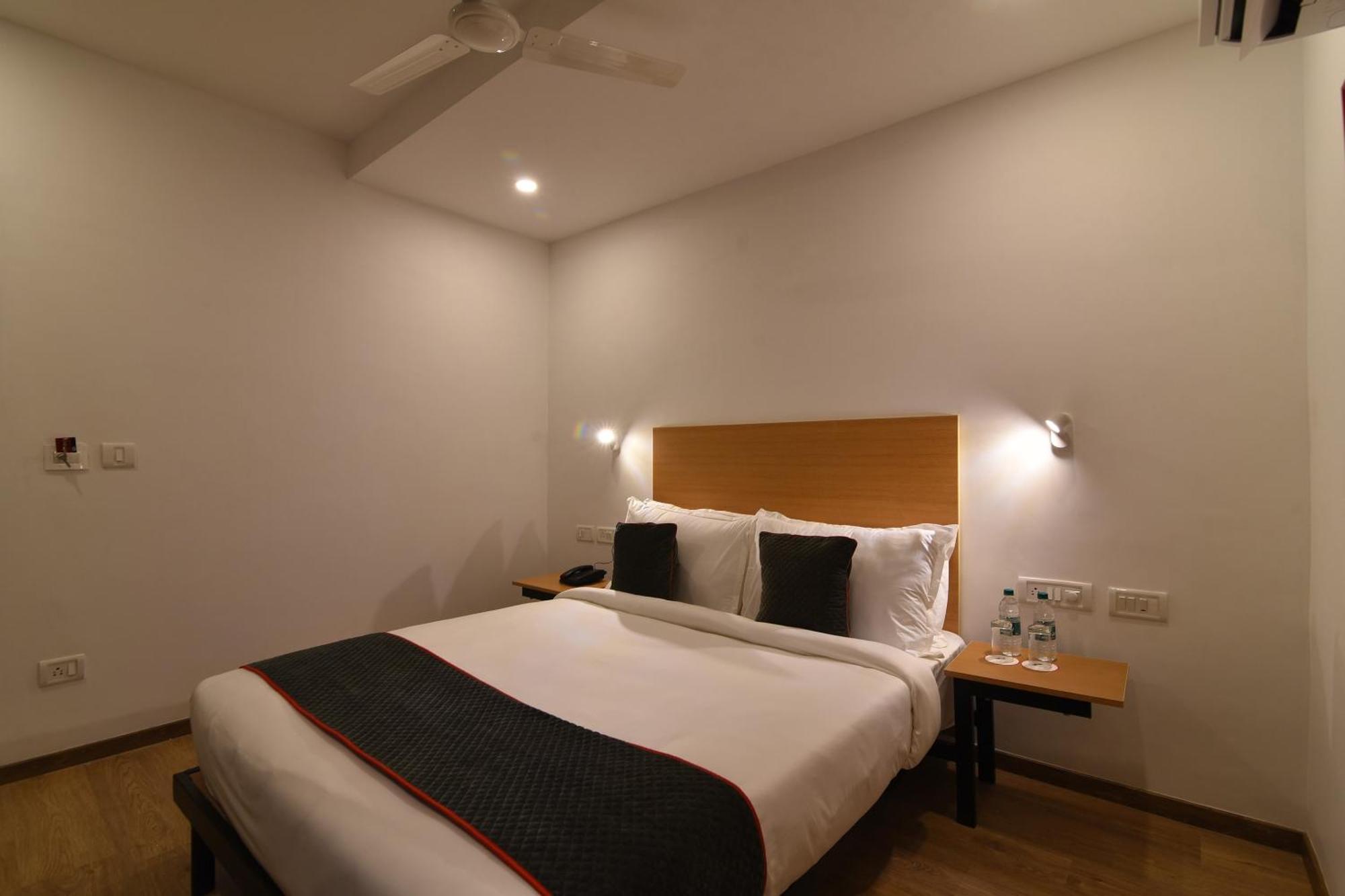 Hotel O Ace Bangalore Buitenkant foto
